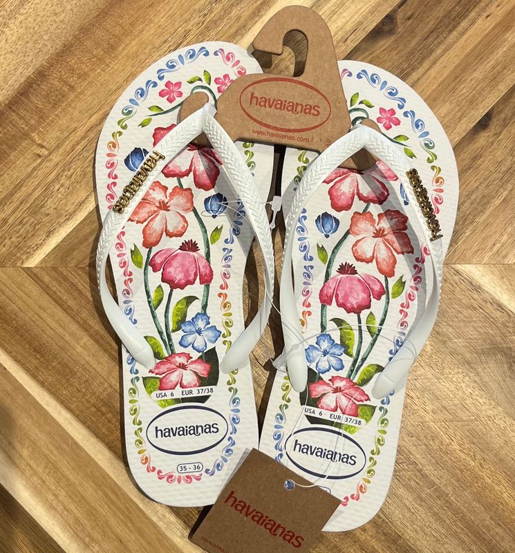 slim tropicalia sandal