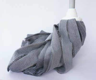 Suaper Tiras Microfibra con Palo Pintado y Colgador