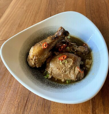 Classic Chicken Adobo (Share)