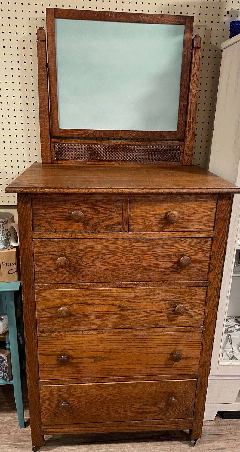 Dresser