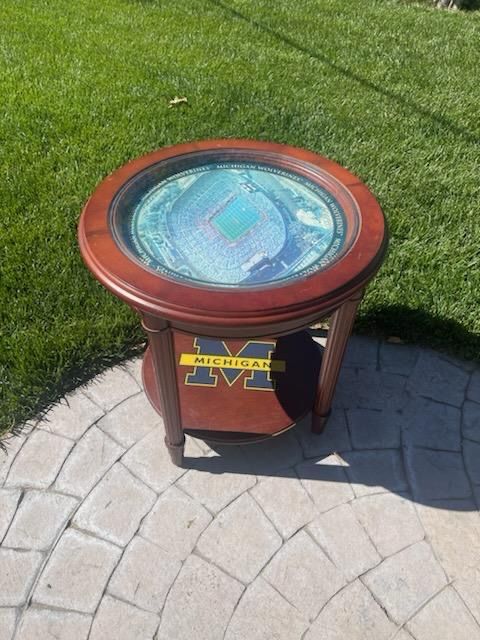 Accent Table