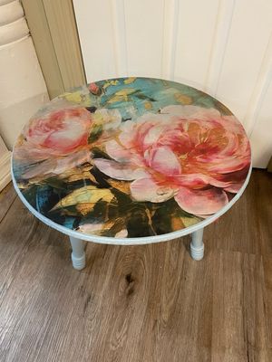 Accent Table