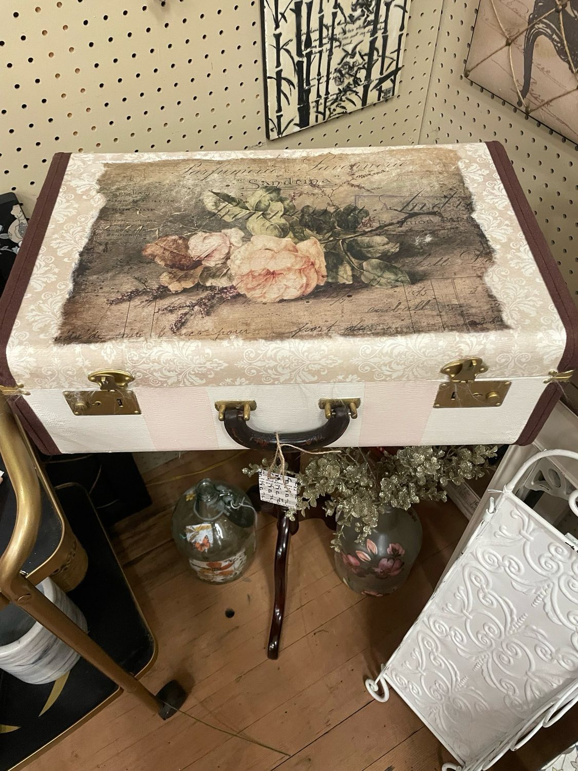 Accent Table