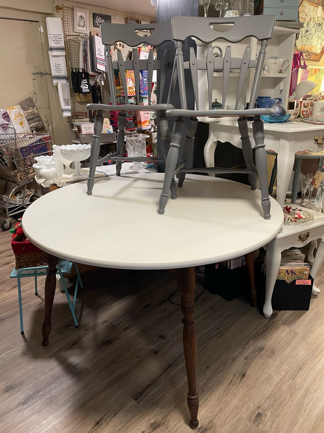 Dining Table 2 Chairs