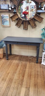 Desk / Entry Table
