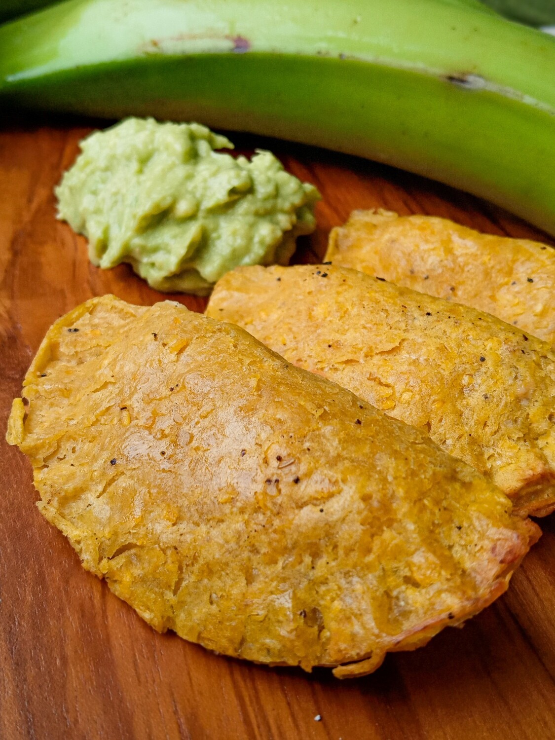 Empanadas de Verde Rellenas de Queso 25 u