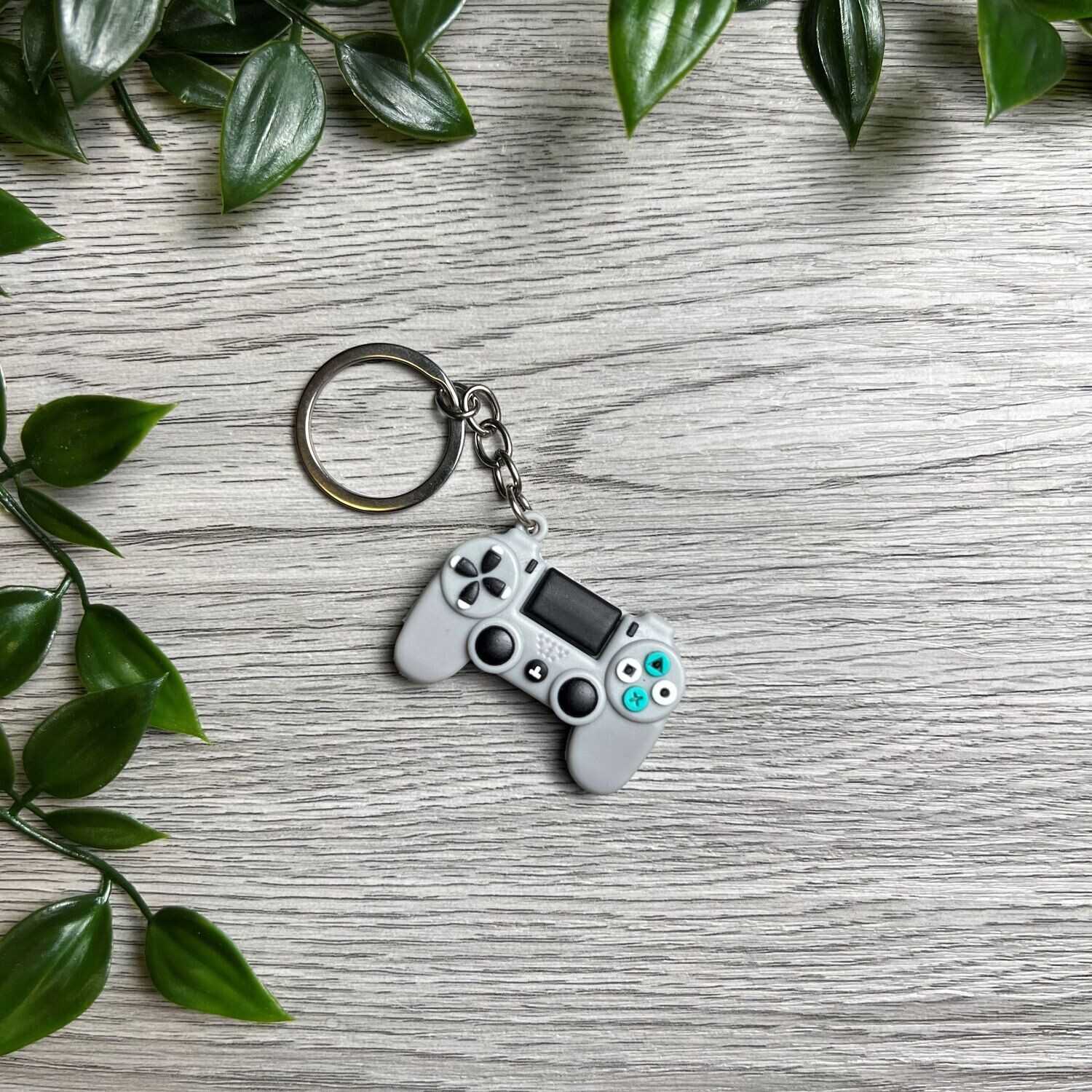 Game Controller Key Chain Gray
