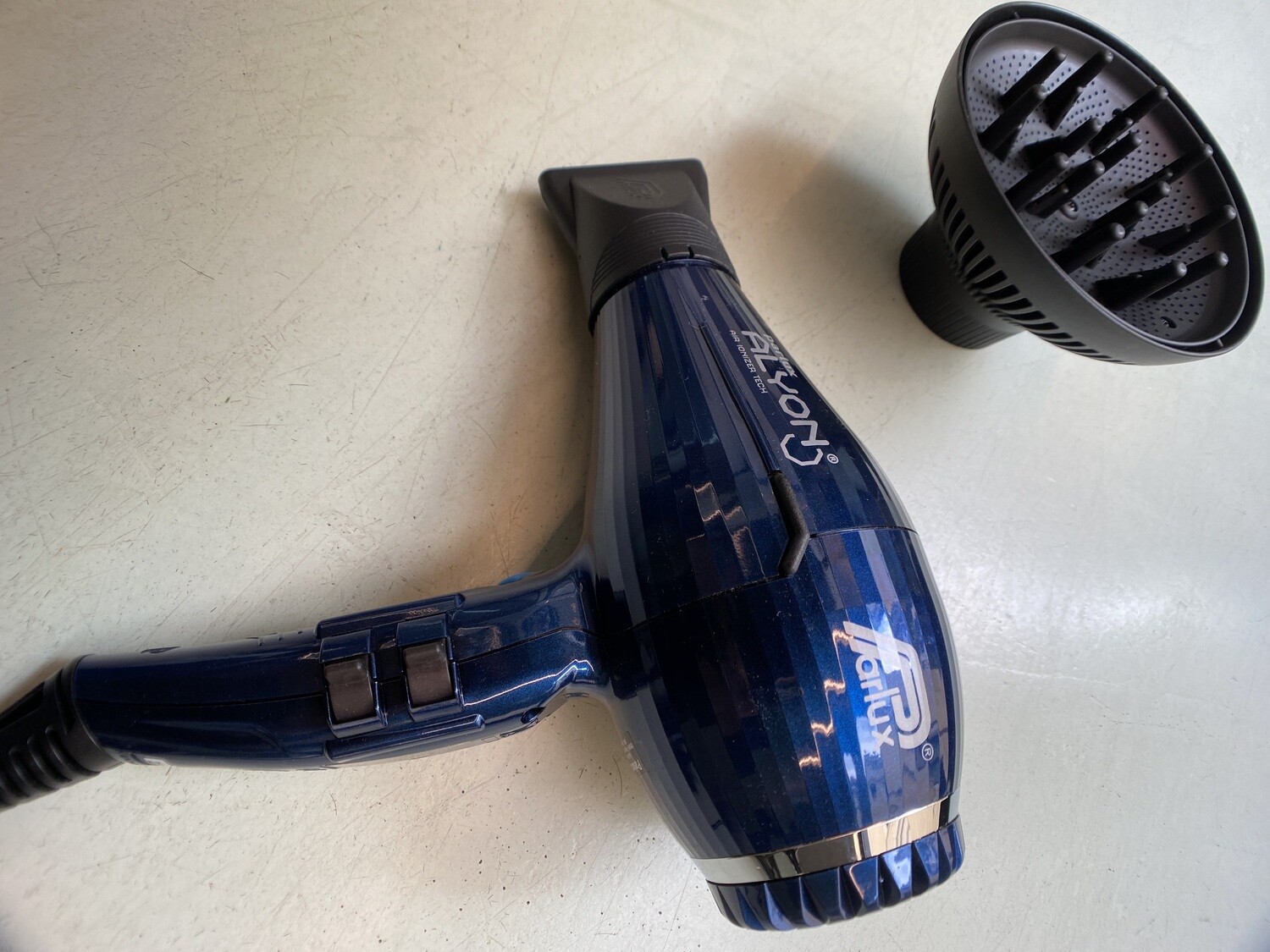 Parlux Alyon Night Blue 2250 Watt μαζί με τη νέα φυσούνα Magic SenseParlux Alyon Night Blue - 2250 Watt