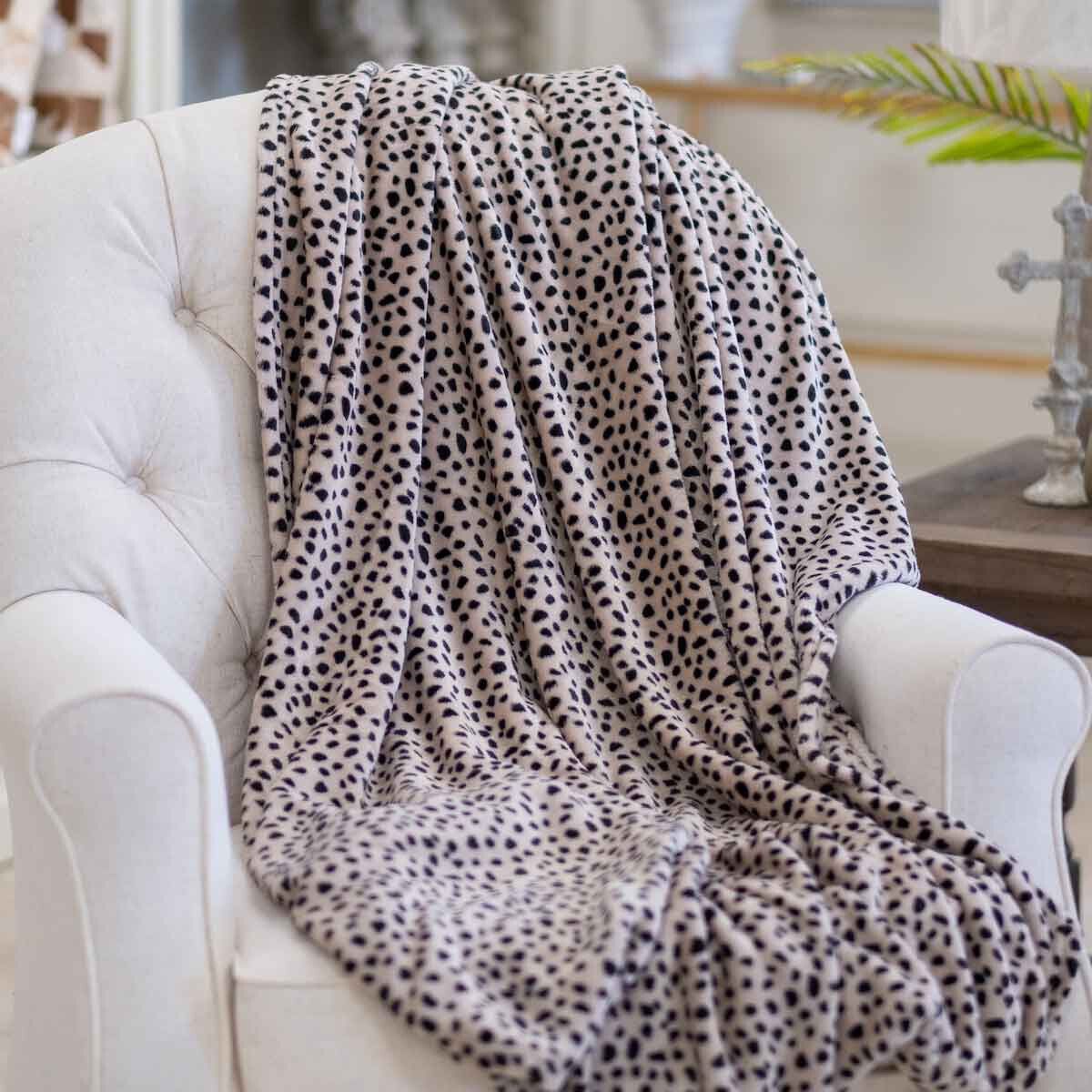Plush Blanket Black/Tan Cheetah