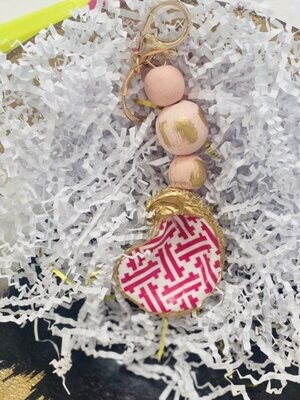 Bead Keychain Oyster Hot Pink