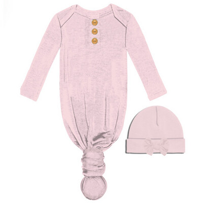 Infant gown and hat set pink