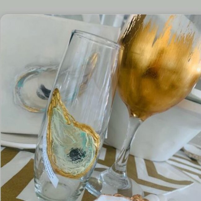 Hand Painted Stemless Champagne "Oyster Love"