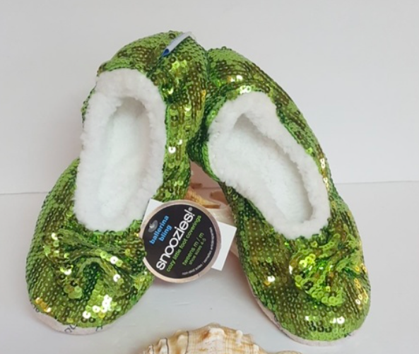 Green Snoozies Size 4/5