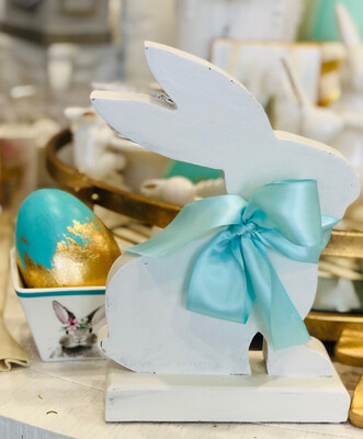 Easter Decor "Shake Your Bunny Tail"