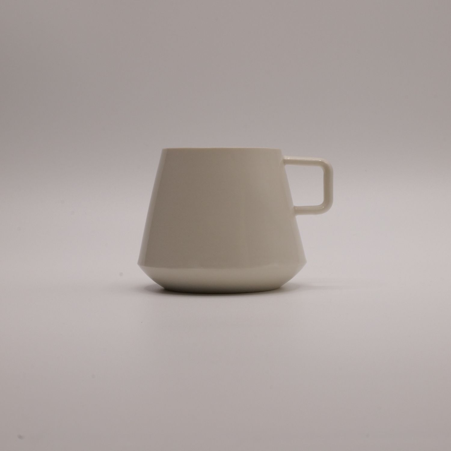 岩田哲宏 – store – kamosika / OKAZ DESIGN