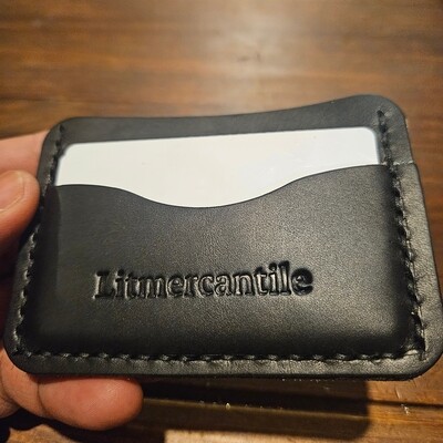 Black minimal wallet