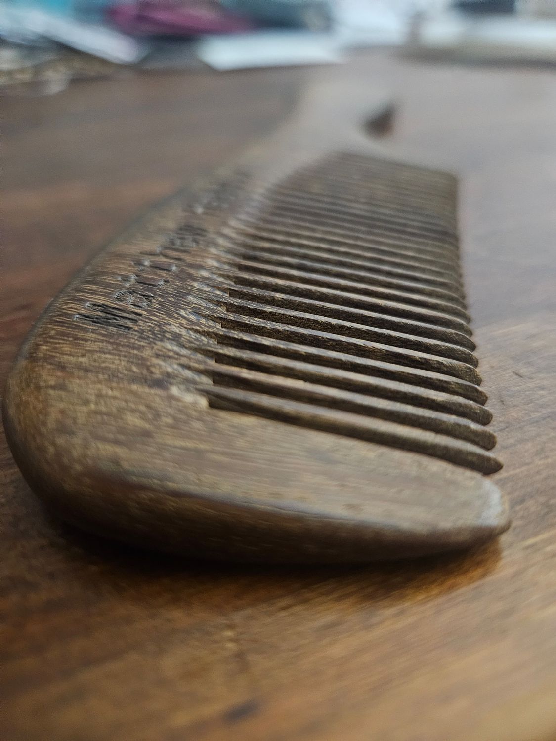 Sandalwood Hair comb ( thin teeth )