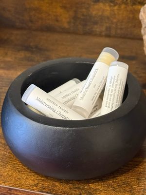 All-Natural Moisturizing Chapstick