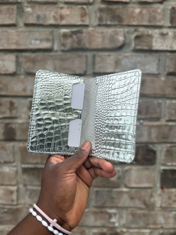 The “Explorer” Silver embossed alligator 