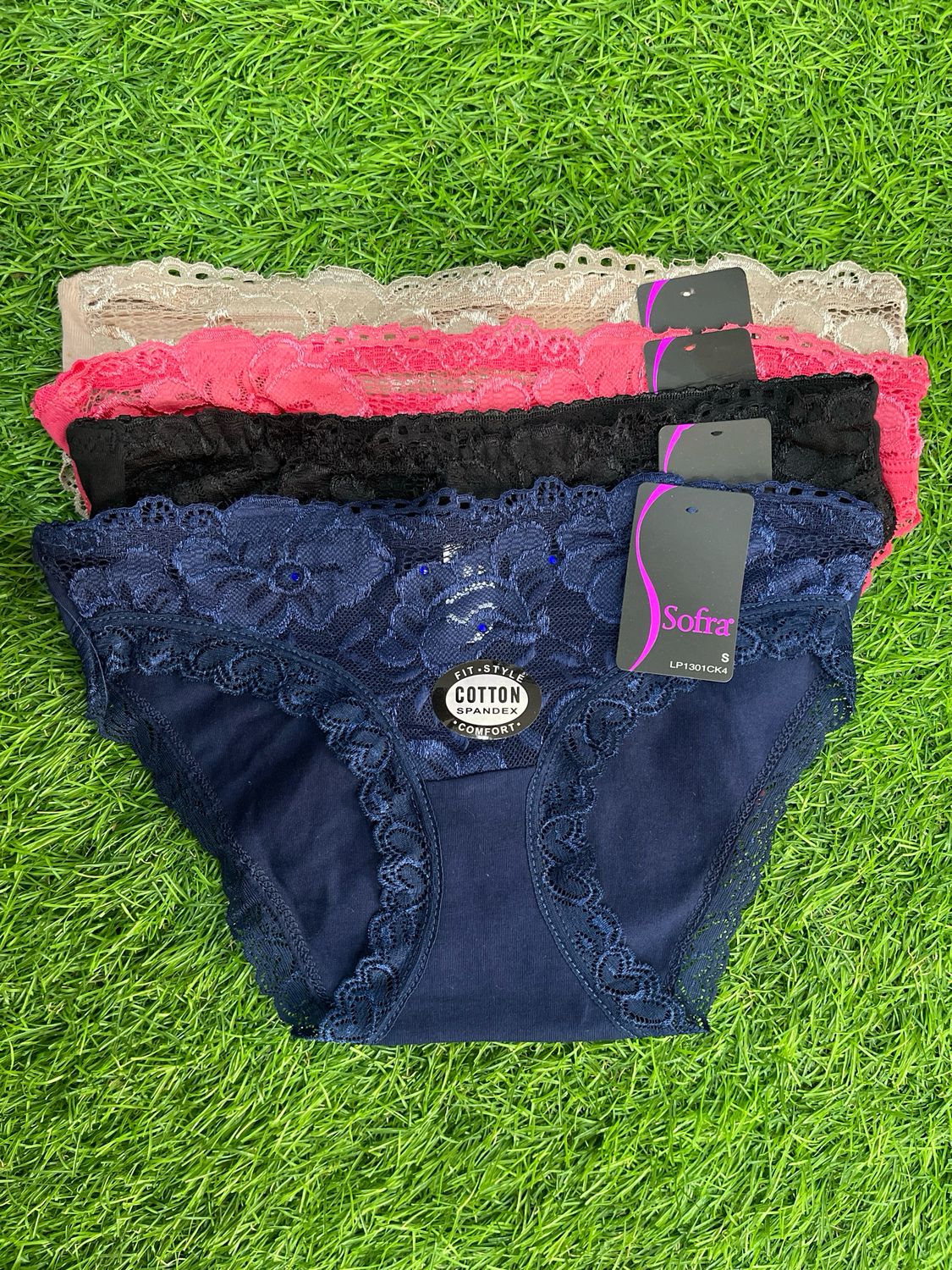 Cotton &amp; Lace Underwear (4 Pieces)
