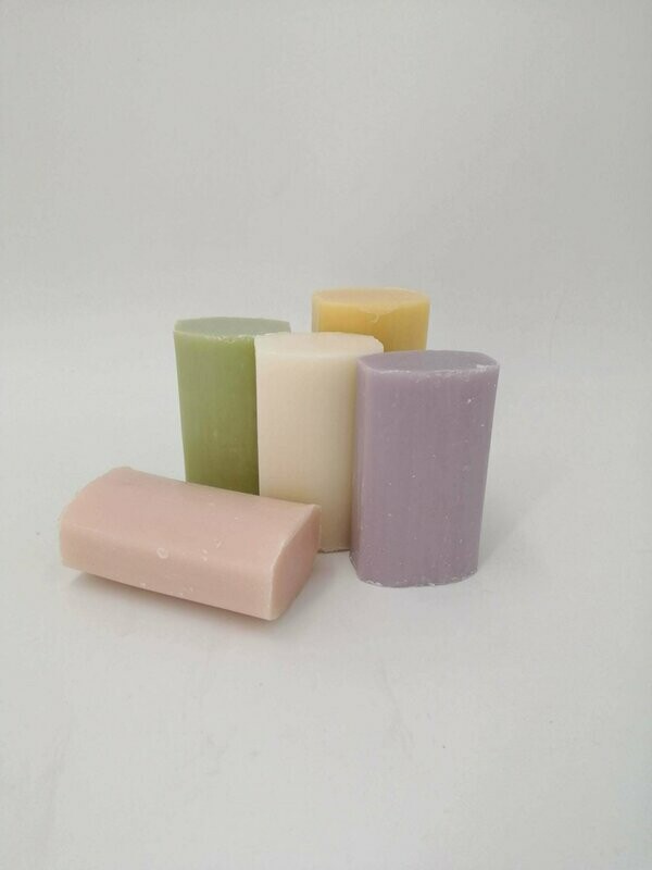 LOT DE 4 SAVONS