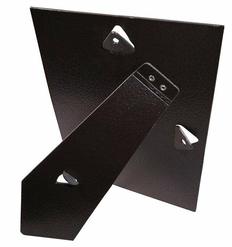 Bilderrückwand 10x15 cm mit Aufsteller und Stanzösen Bilderrückwand 10x15 cm mit Aufsteller und Stanzösen