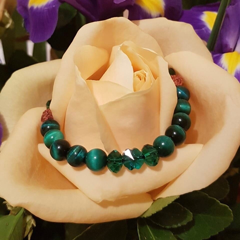 Bratara cu pietre de lava vulcanica, seminte Rudraksha, Ochi de tigru si cristal trifoi cu patru foi Swarovski