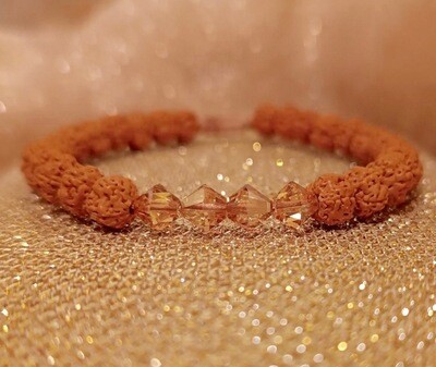Bratara din Rudraksha cu 4 cristale biconice Swarovski