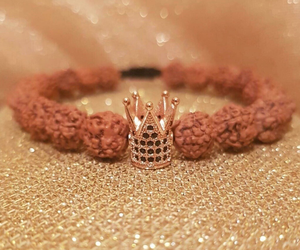 Bratara cu Rudraksha si rhinestone coroana cu pietre de zirconiu