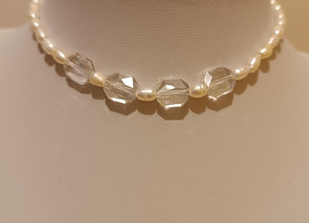 Colier din perle de cultura cu 4 cristale Swarovski