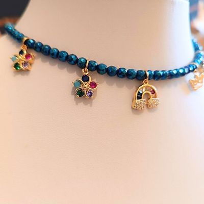 Colier din Hematit cu 6 rhinestones