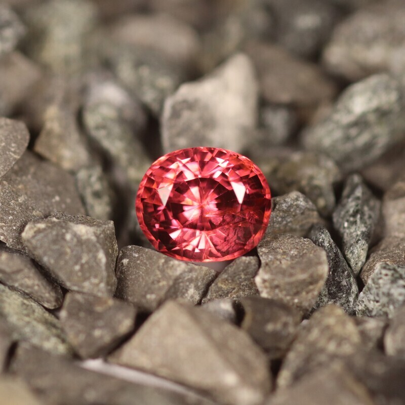 Spinelle Rouge Rose 1.13 Ct