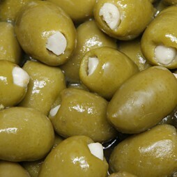Pickle-Licious Garlic Stuffed Olives (1/2 Pint)
