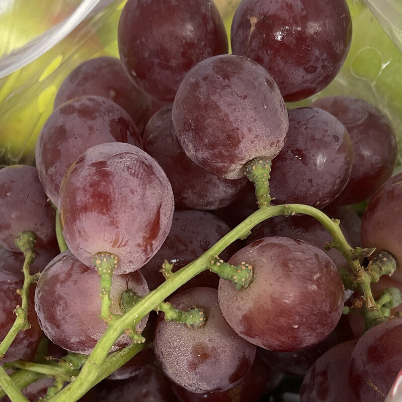 Red Seeded Grapes