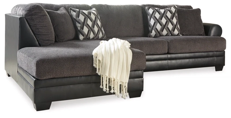 Kumada 2-Piece Sectional with Chaise