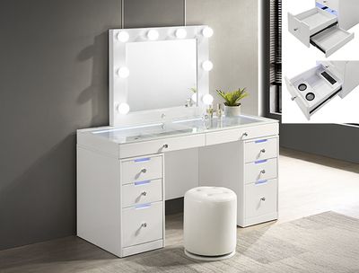 Luxo Vanity