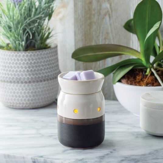 Midsize Illumination Fragrance Warmer Ivory & Iron