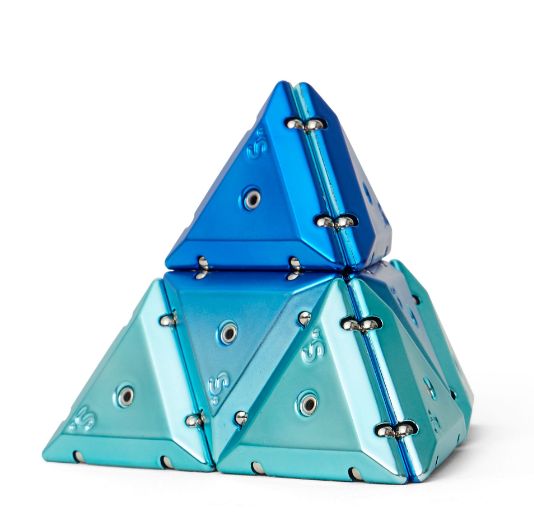 Speks Geode Pyramid