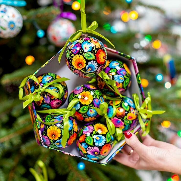 BOULES de Noel ŁOWICZ la BOITE de 7 pièces