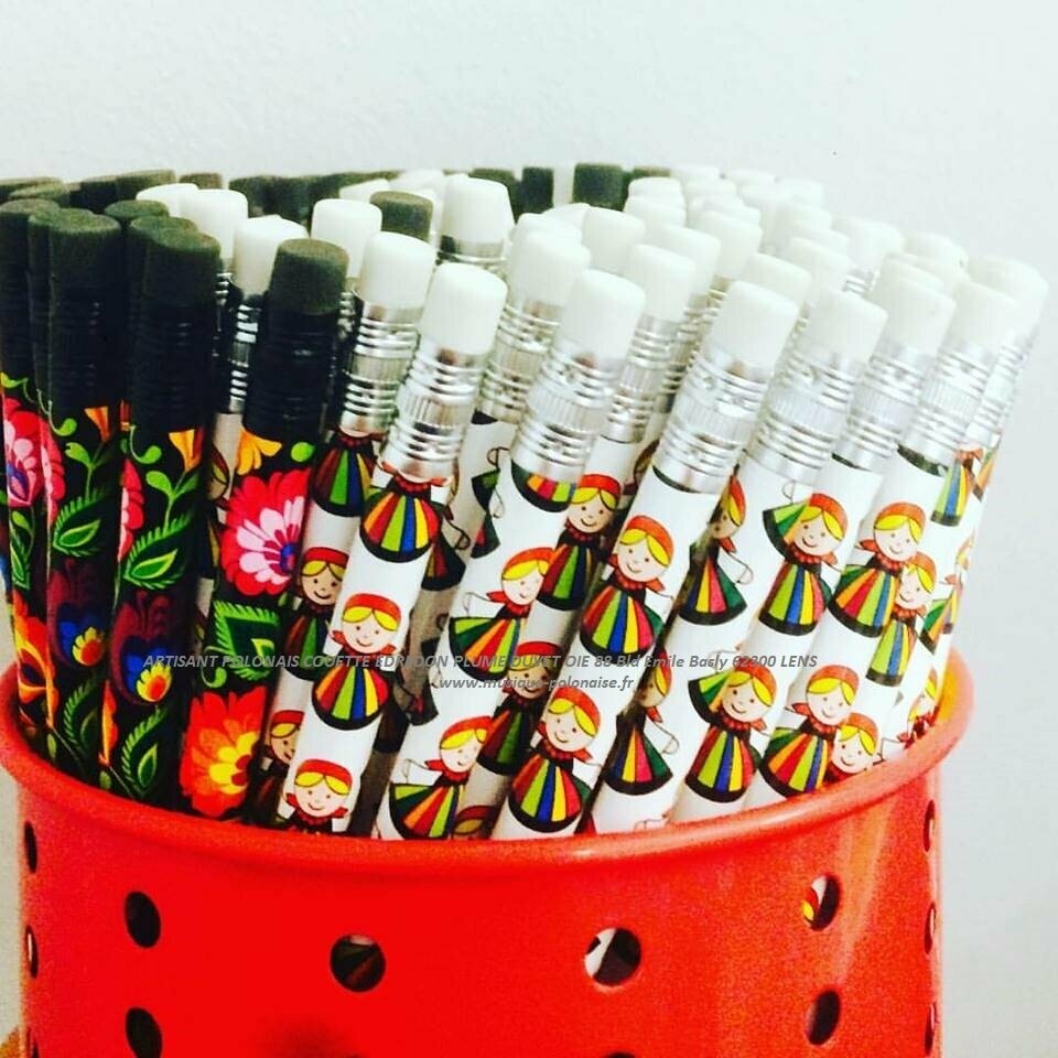CRAYON PAPIER POUPEE LOWICKA