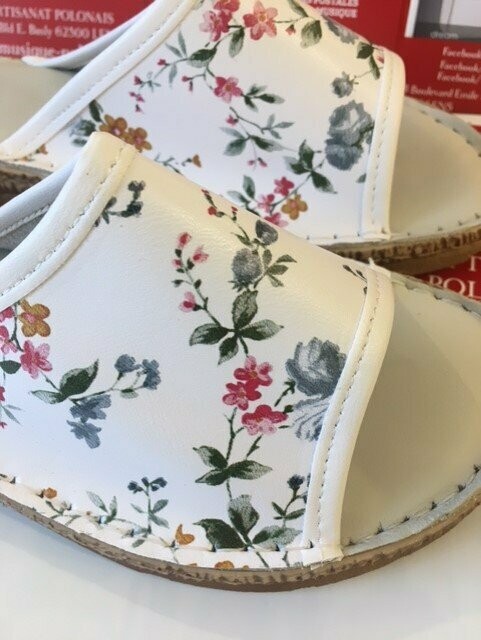 Pantoufles femme nus pieds compensées