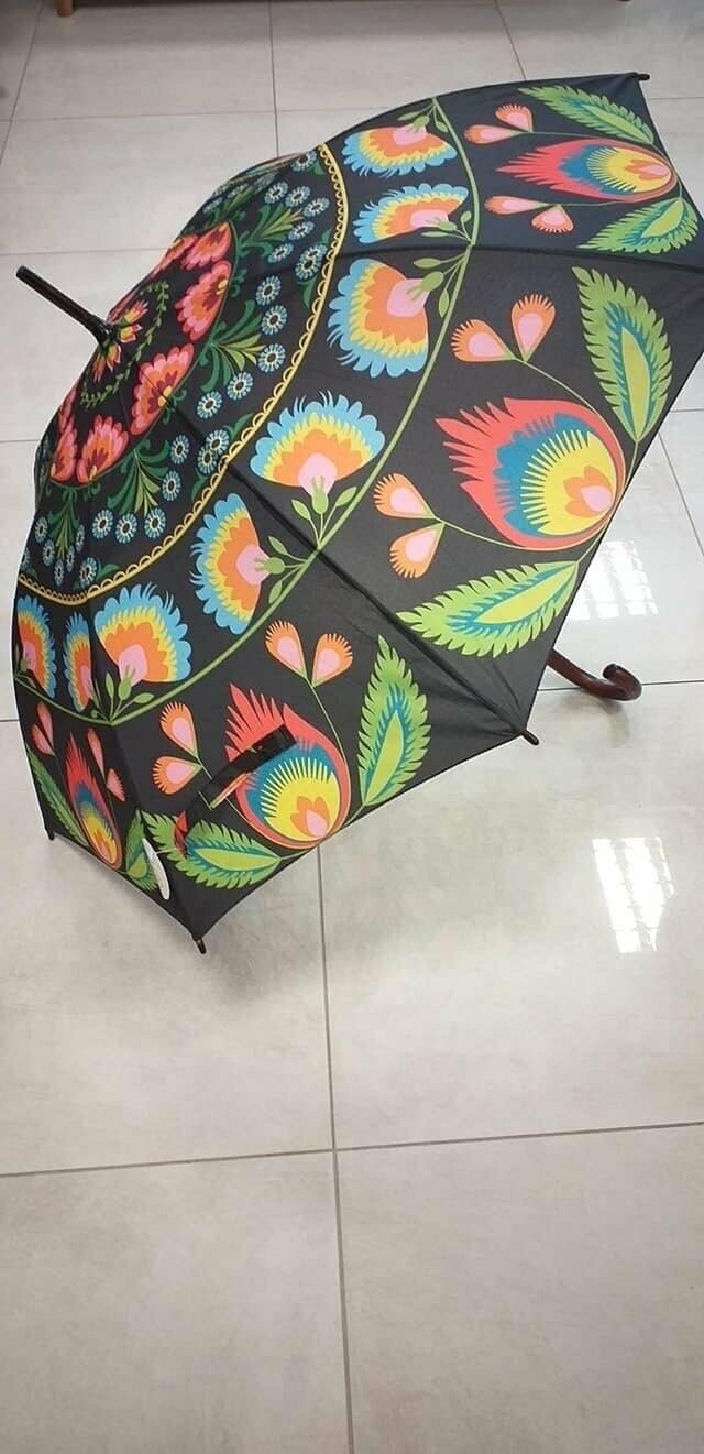 Parapluie en VENTE au MAGASIN UNIQUEMENT Pas d'envoi