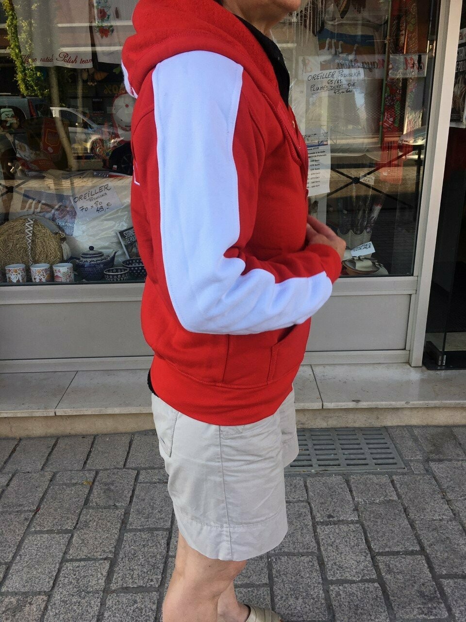 VESTE sweat POLSKA A CAPUCHE