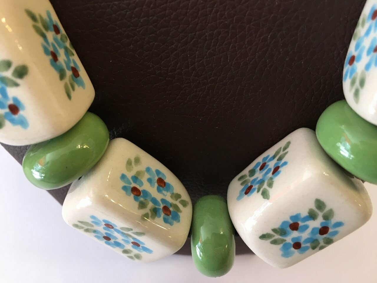 COLLIER en PORCELAINE DE BOLESLAWIEC vaisselle