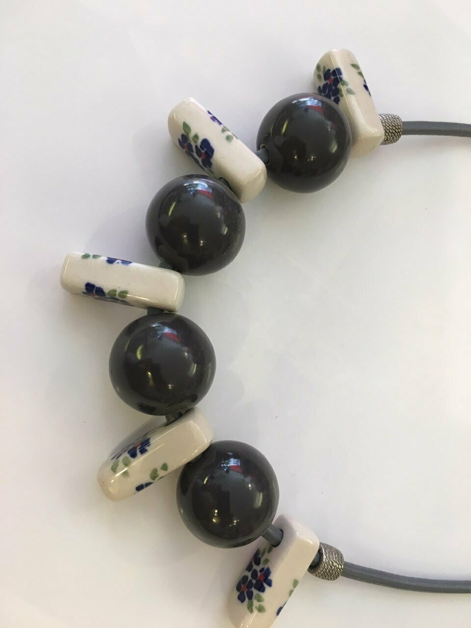 COLLIER en PORCELAINE de BOLESLAWIEC vaisselle