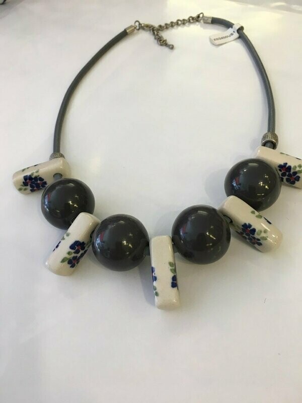 COLLIER en PORCELAINE de BOLESLAWIEC vaisselle COLLIER en PORCELAINE de BOLESLAWIEC vaisselle