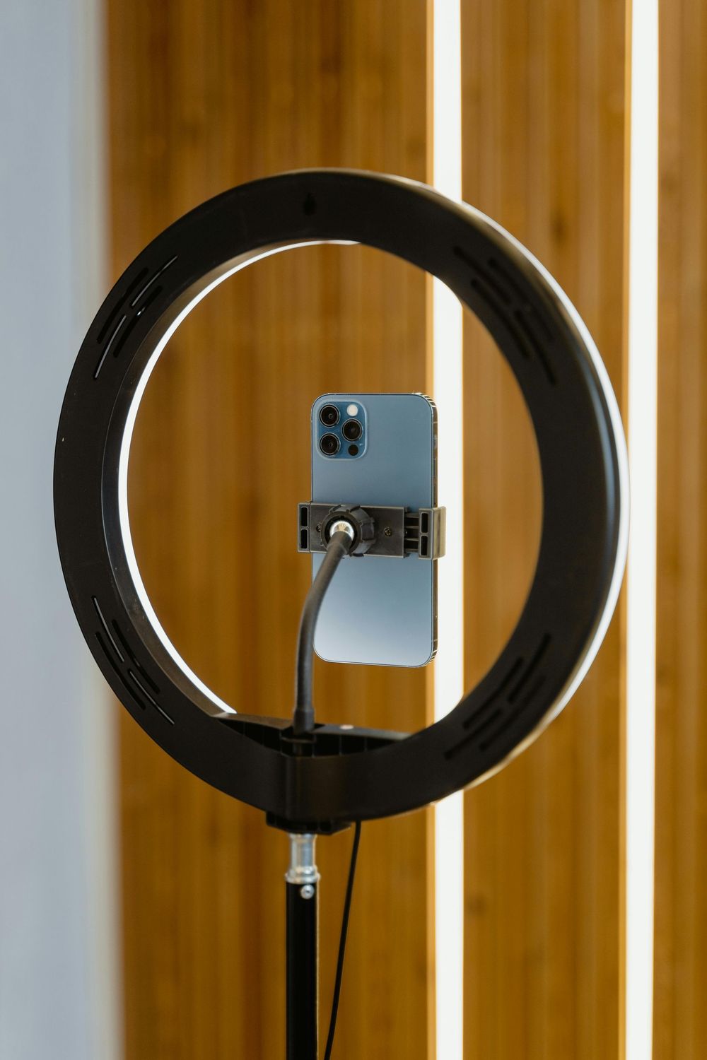 Mobile filmmaking and editing masterclass: Face to Face