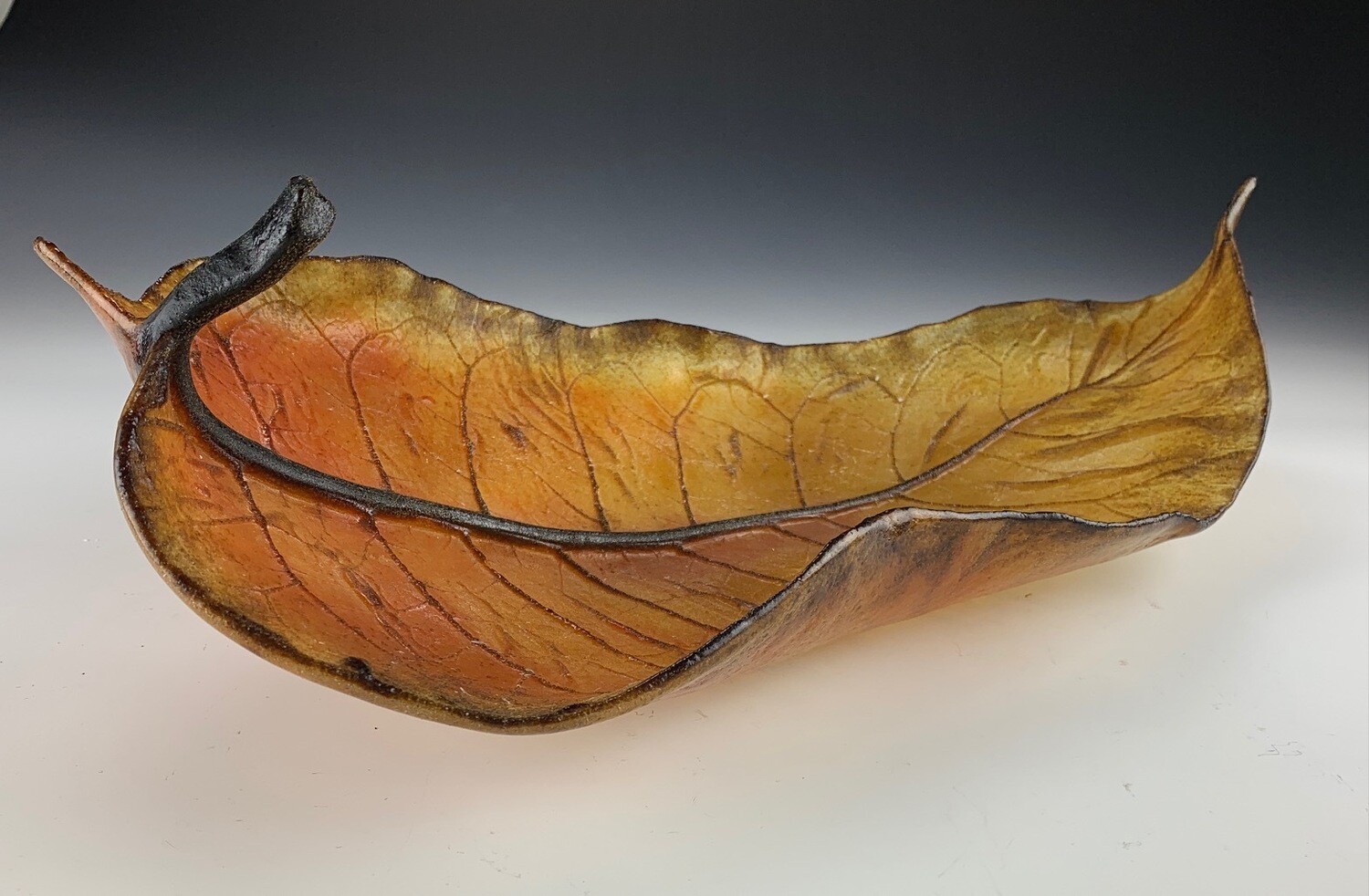 Cast Glass Tobacco Leaf (Large)