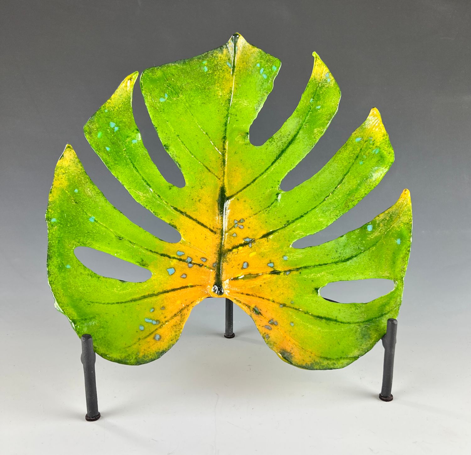 Medium Monstera Leaf