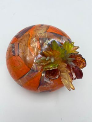 Cream Orange with Trail and Anemone Bits
